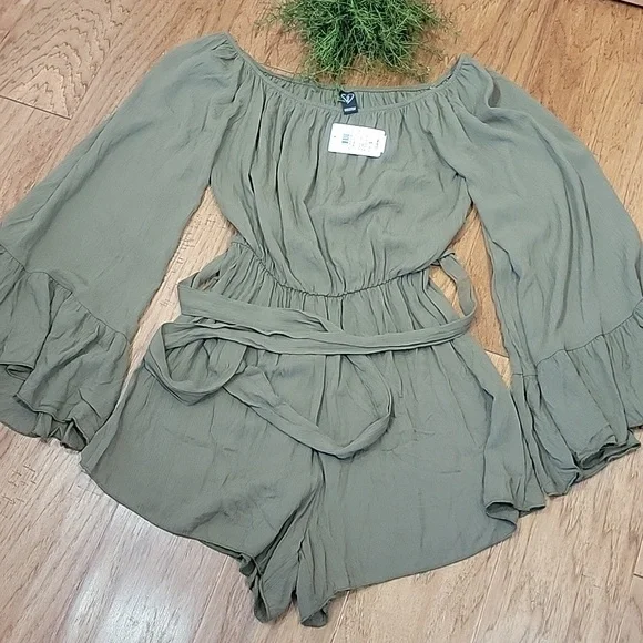 Windsor Olive Green Romper - Picture 6 of 12